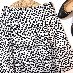 ✨LOFT - White and Black Polka Dot Skirt
